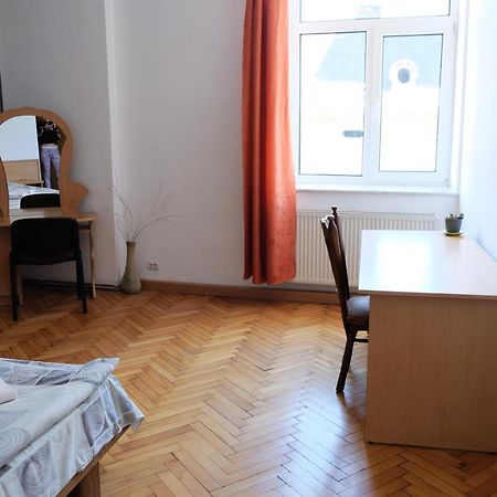 Apartment On Svobody Avenue Lviv Buitenkant foto