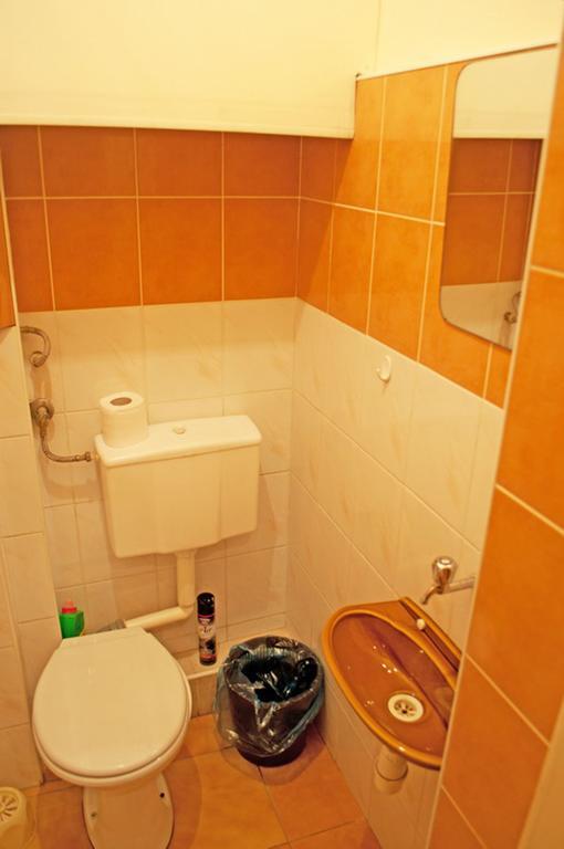 Apartment On Svobody Avenue Lviv Buitenkant foto
